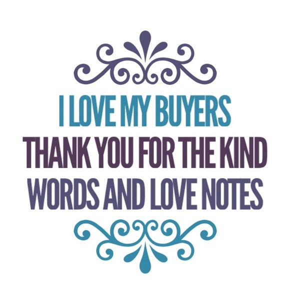 East Coast Styles for all 4 Seasons👙❄️🧣🍁🌷 - Picture 4 of 12